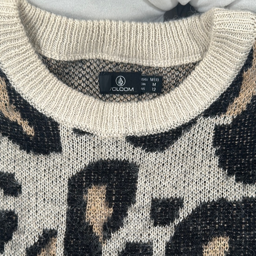 Volcom Black and Tan Crew Neck Sweater with Bold‎ Animal Print - Picture 4 of 5